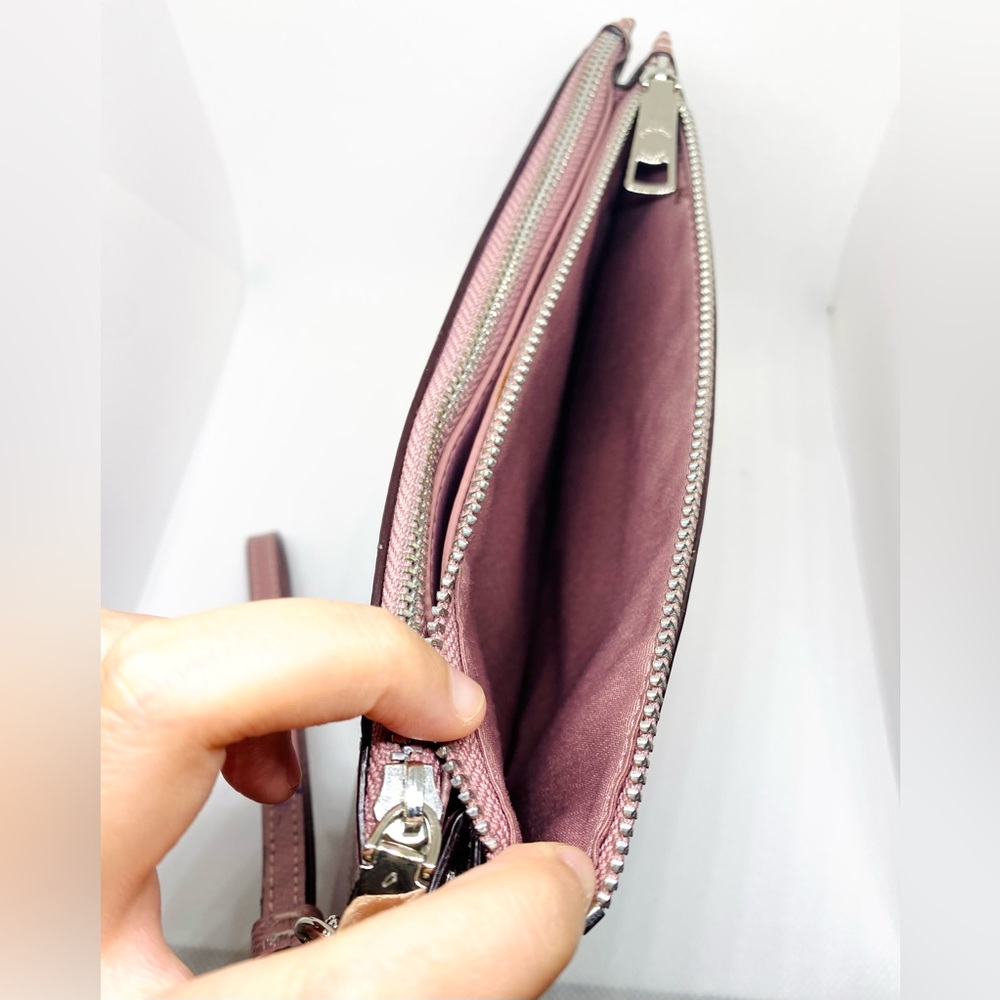 Authentic Coach Double-Zip Wristlet in Blossom Pink - Picture 8 of 9